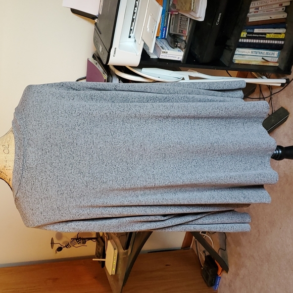 Maurices size 3X heathered charcoal gray sweater with criss cross v-neck - Picture 5 of 9